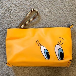 Zara Tweety Bird Looney Tunes Yellow Clutch